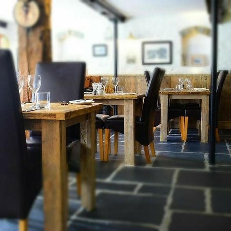 The Old Mill House Bed & Breakfast Padstow Bagian luar foto