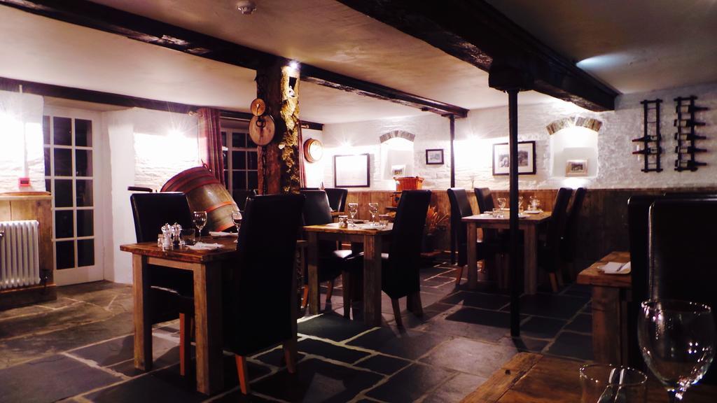 The Old Mill House Bed & Breakfast Padstow Bagian luar foto