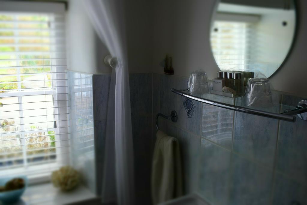 The Old Mill House Bed & Breakfast Padstow Bagian luar foto