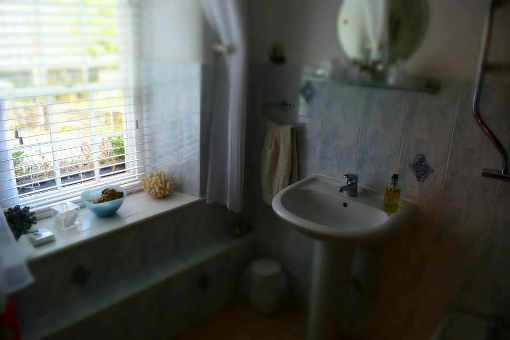 The Old Mill House Bed & Breakfast Padstow Bagian luar foto